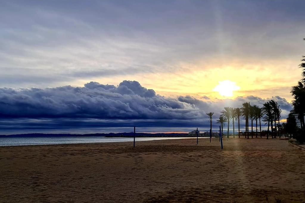 Sunsetmare Vacational Apartment Roses Dış mekan fotoğraf