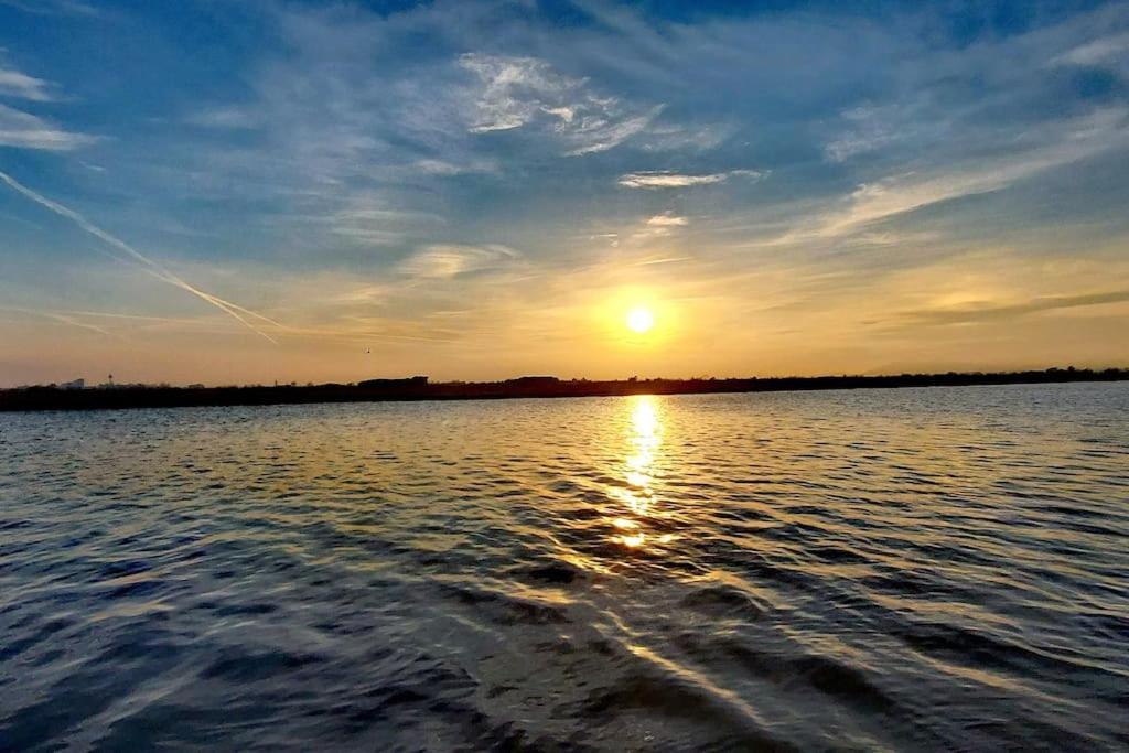 Sunsetmare Vacational Apartment Roses Dış mekan fotoğraf