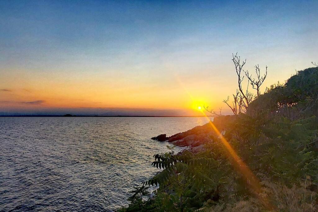 Sunsetmare Vacational Apartment Roses Dış mekan fotoğraf